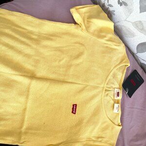 Levis Tshirt Size S